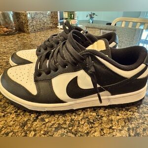 Nike Panda Dunks